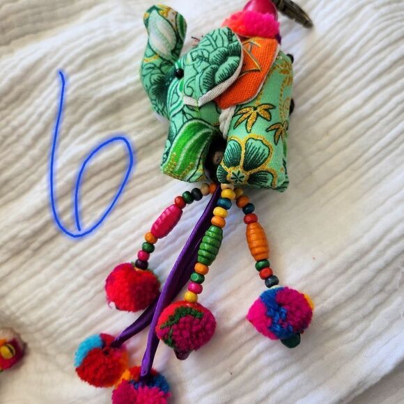Thai hand made elephant keychains purse charms - Picture 7 of 11